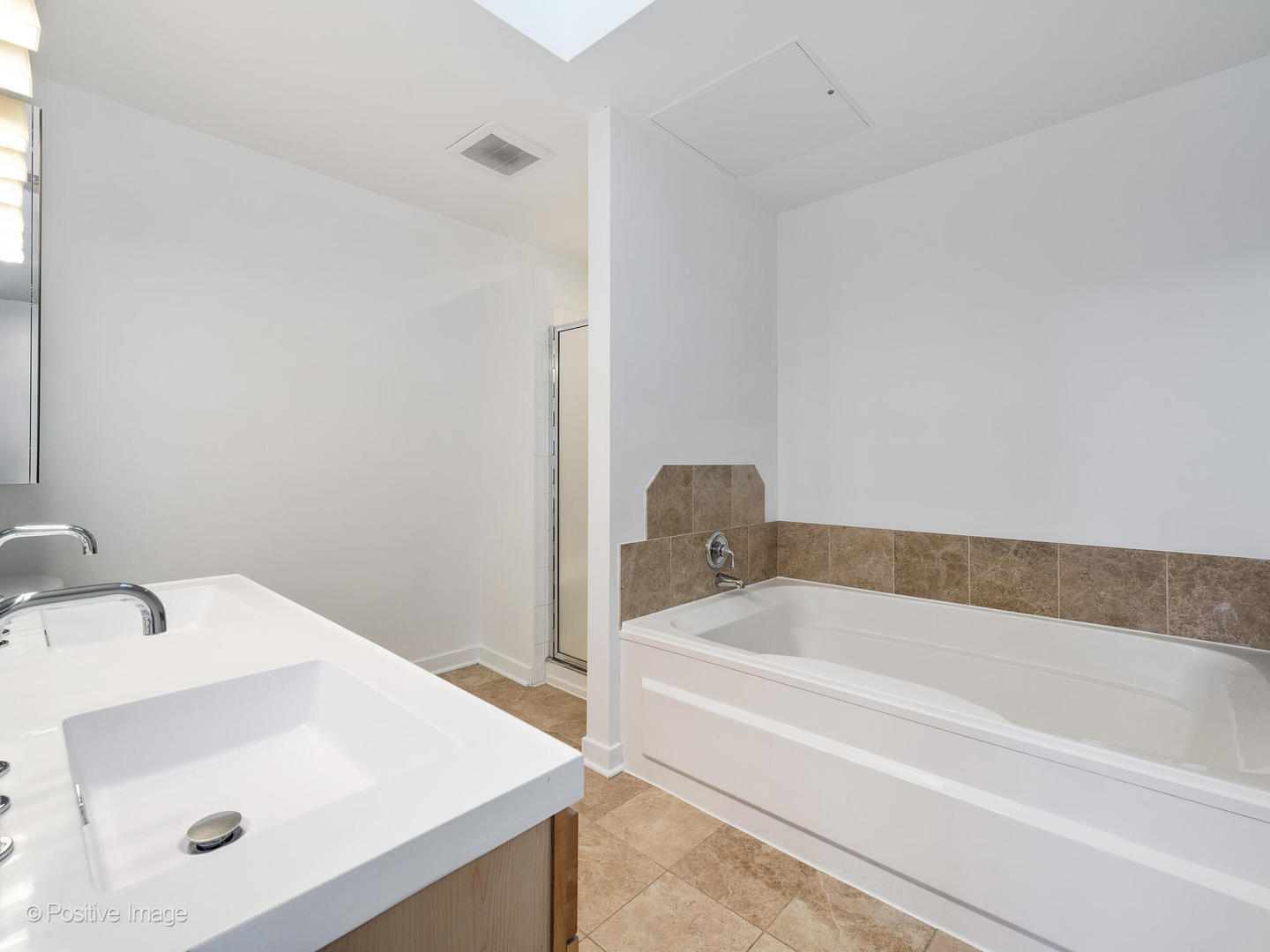 1616 W Montrose Avenue Unit: 3K