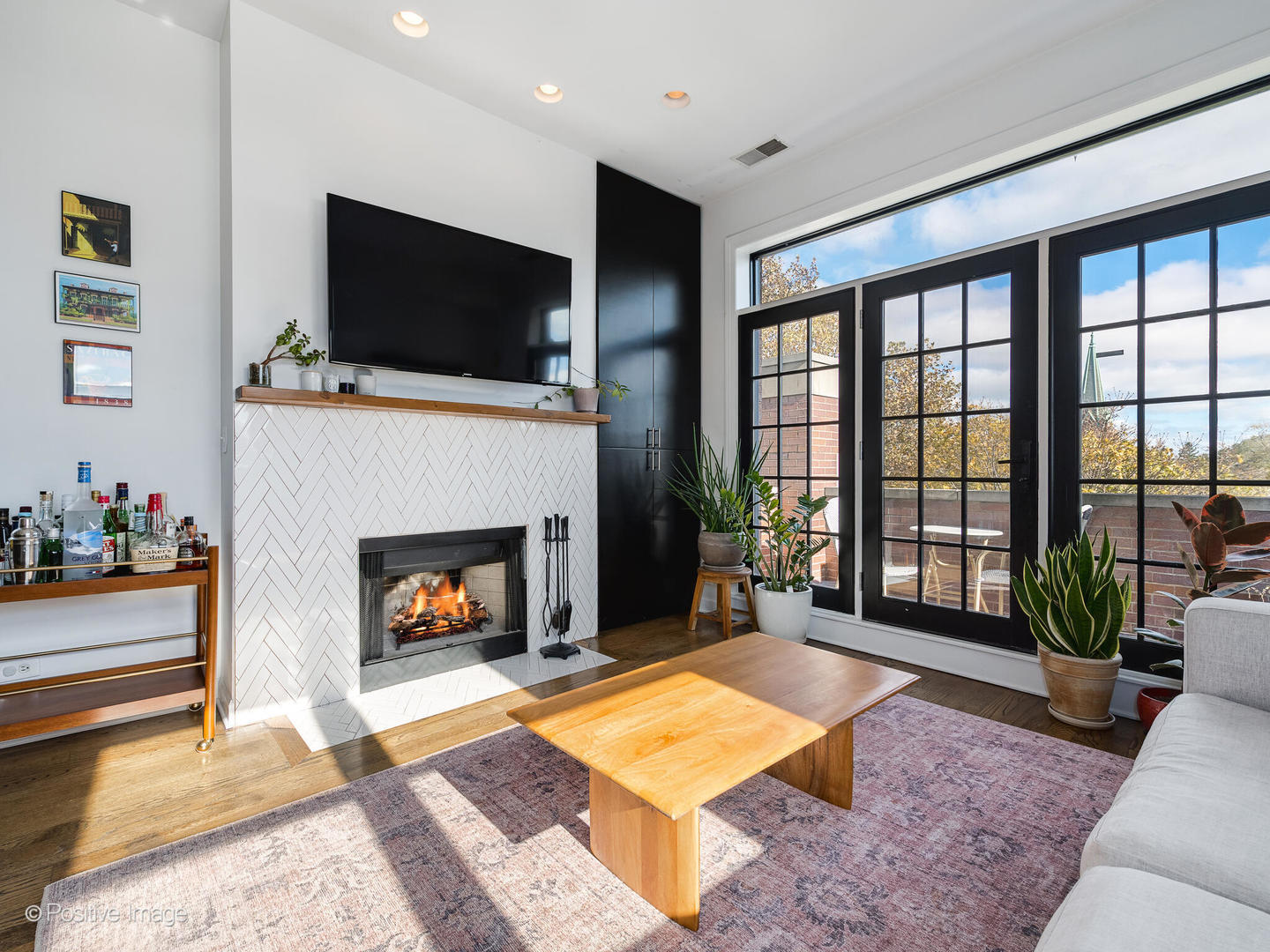 2068 N HUMBOLDT Boulevard Unit: 3