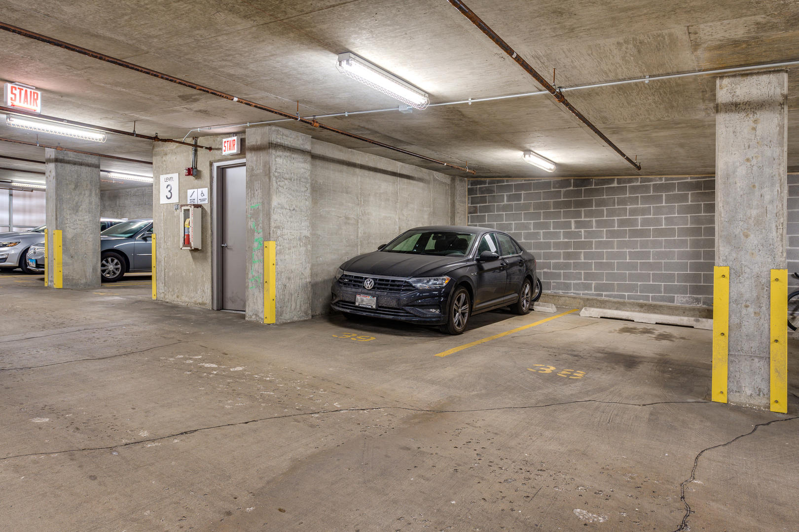 330 W GRAND Avenue Unit: 1903