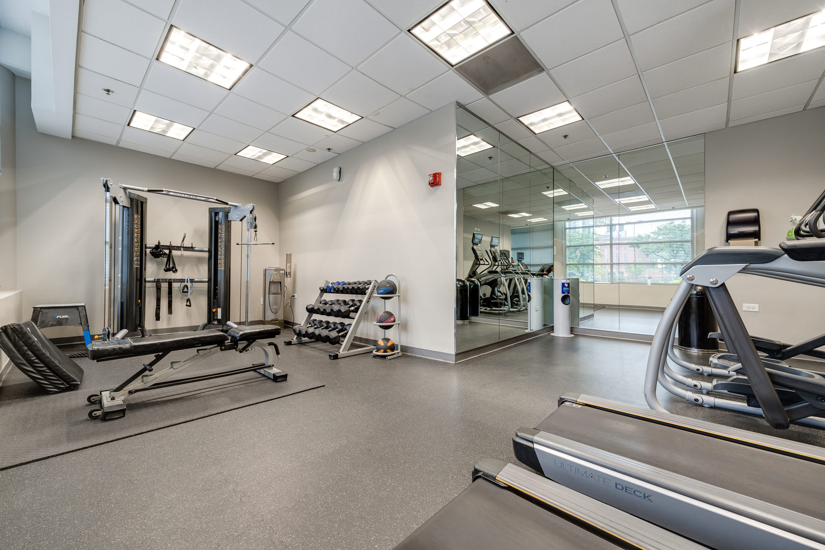 330 W GRAND Avenue Unit: 1903