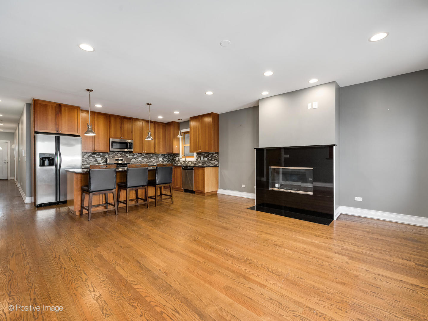 1136 N Mozart Street Unit: 2