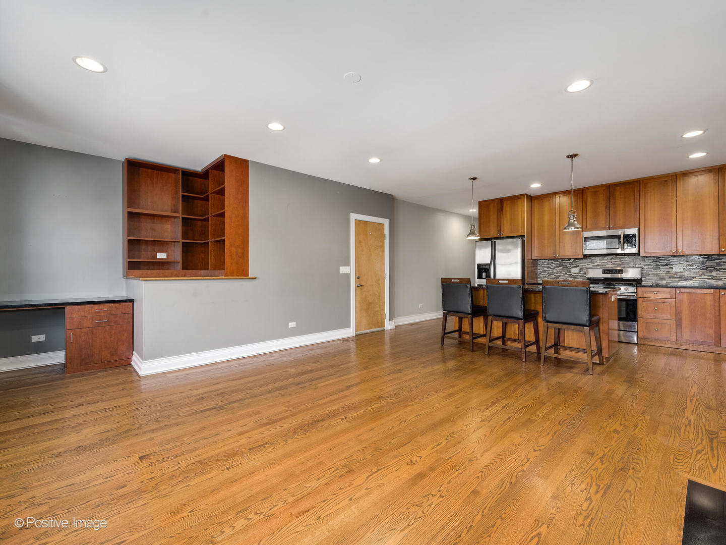 1136 N Mozart Street Unit: 2