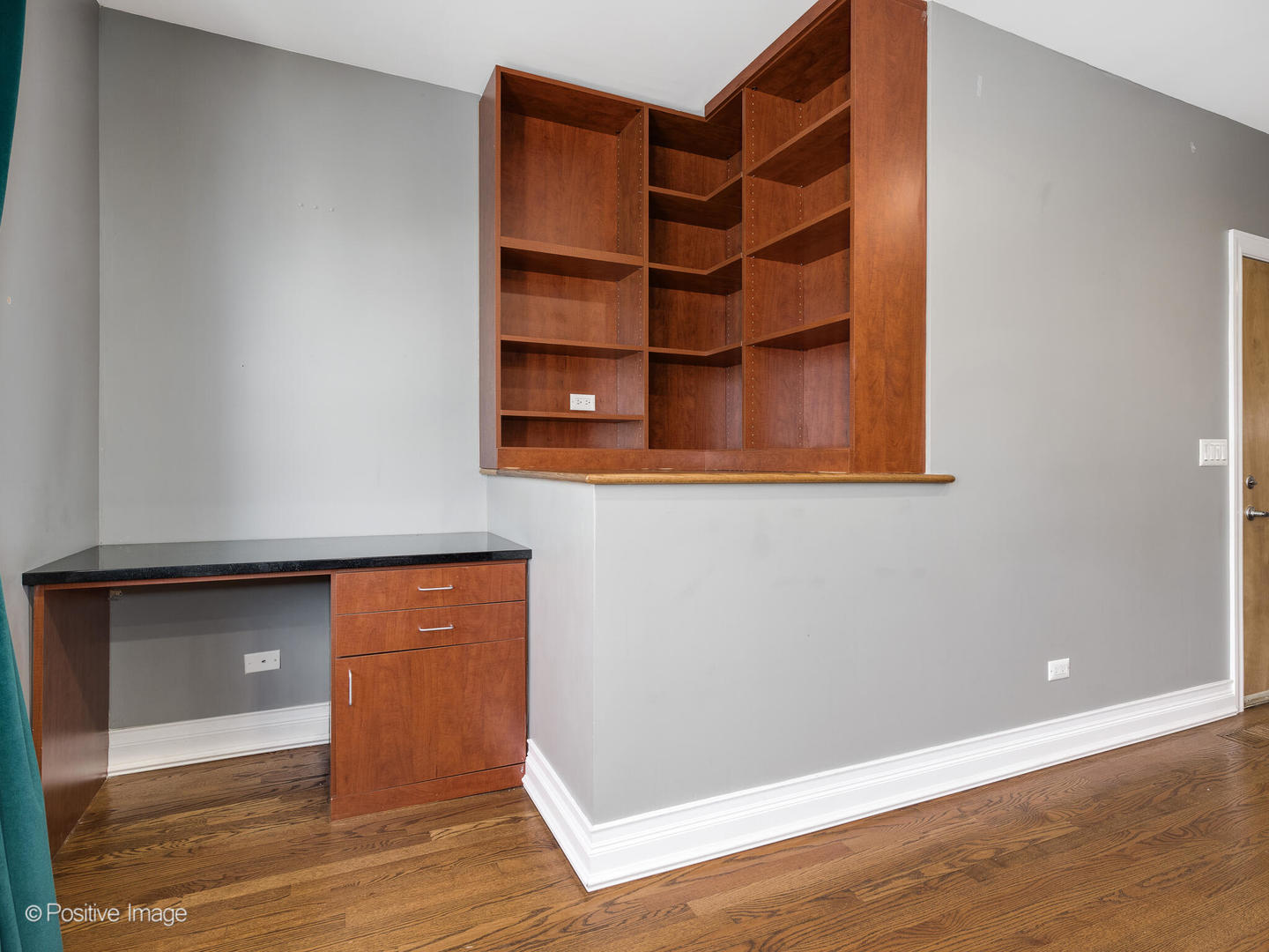 1136 N Mozart Street Unit: 2