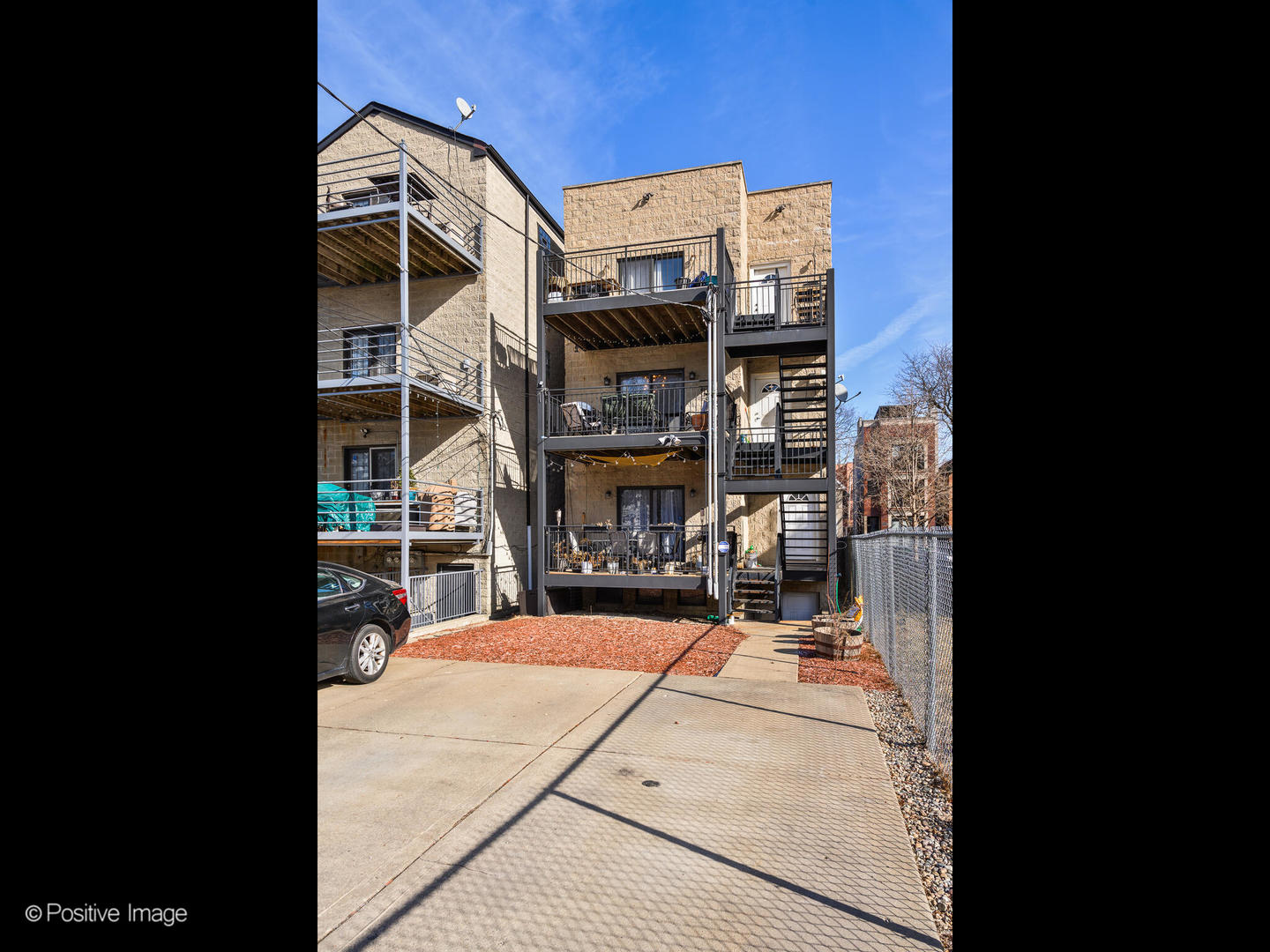 1136 N Mozart Street Unit: 2