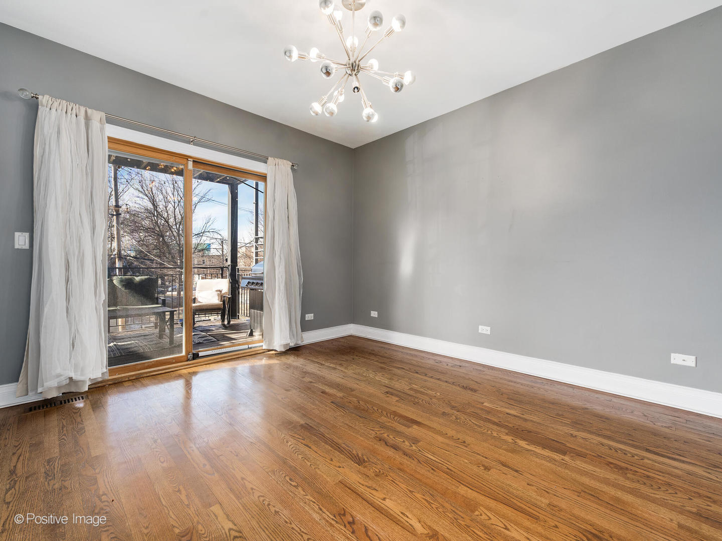 1136 N Mozart Street Unit: 2