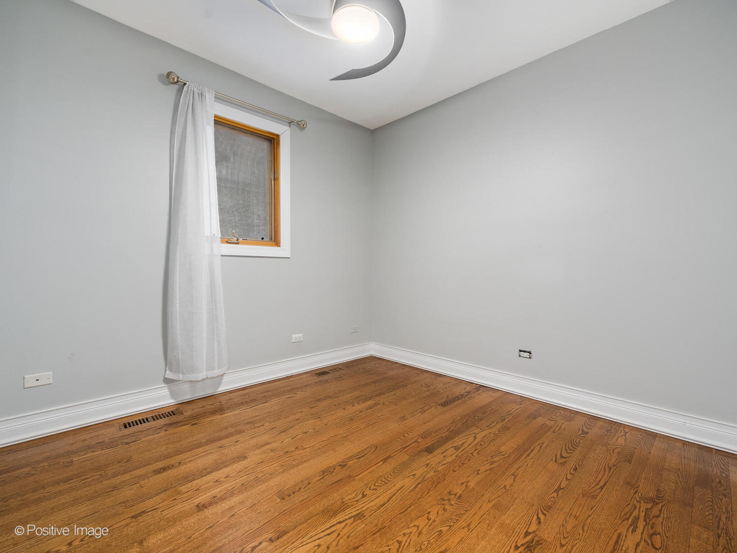 1136 N Mozart Street Unit: 2