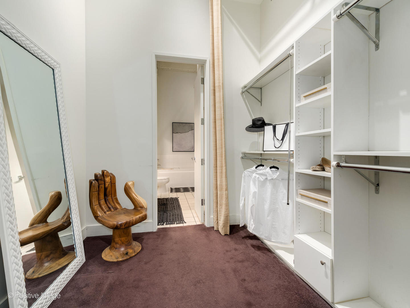 360 W ILLINOIS Street Unit: 1D