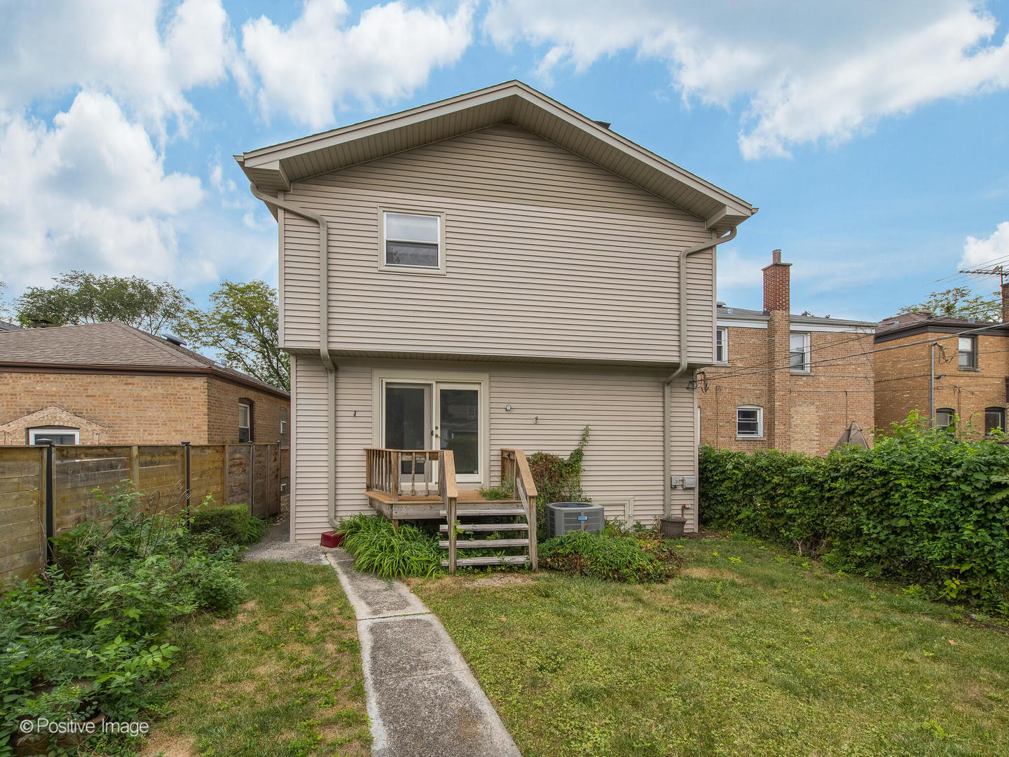 2619 W 106th Place