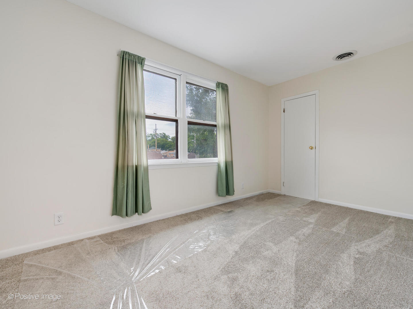 2619 W 106th Place
