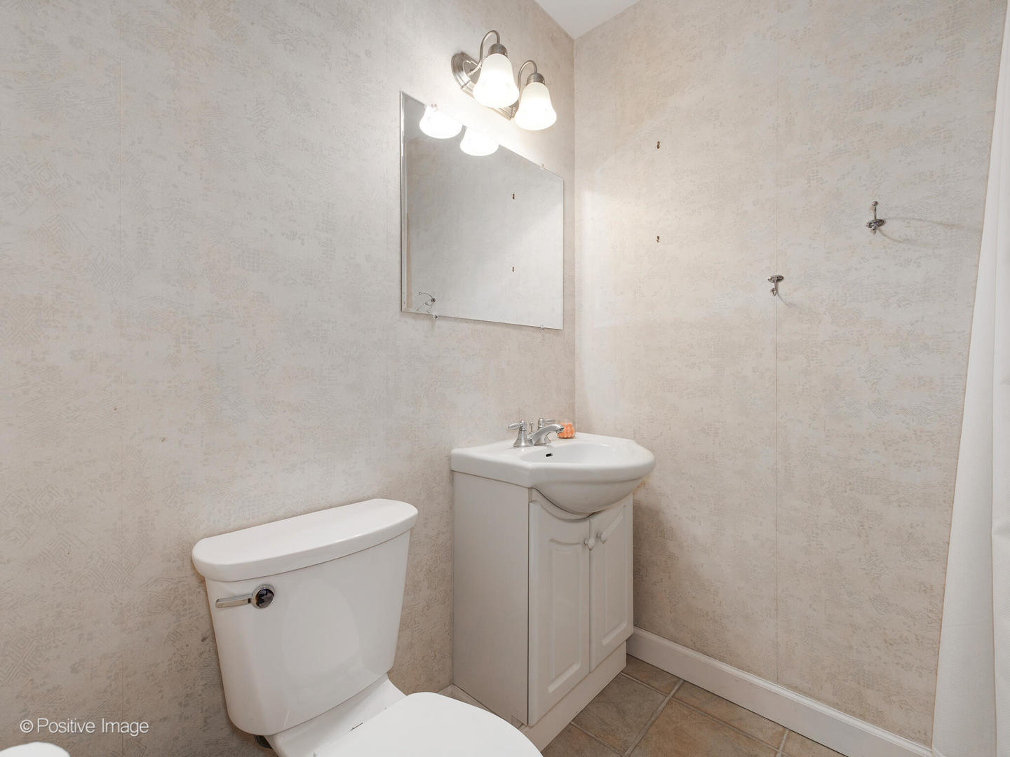 2619 W 106th Place