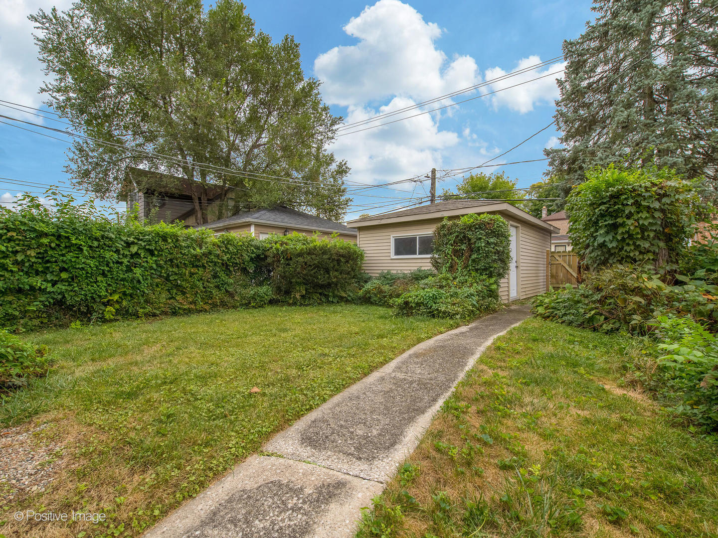 2619 W 106th Place