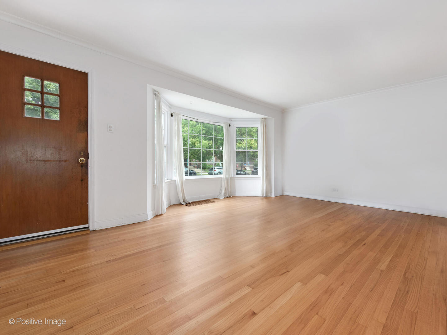 2619 W 106th Place