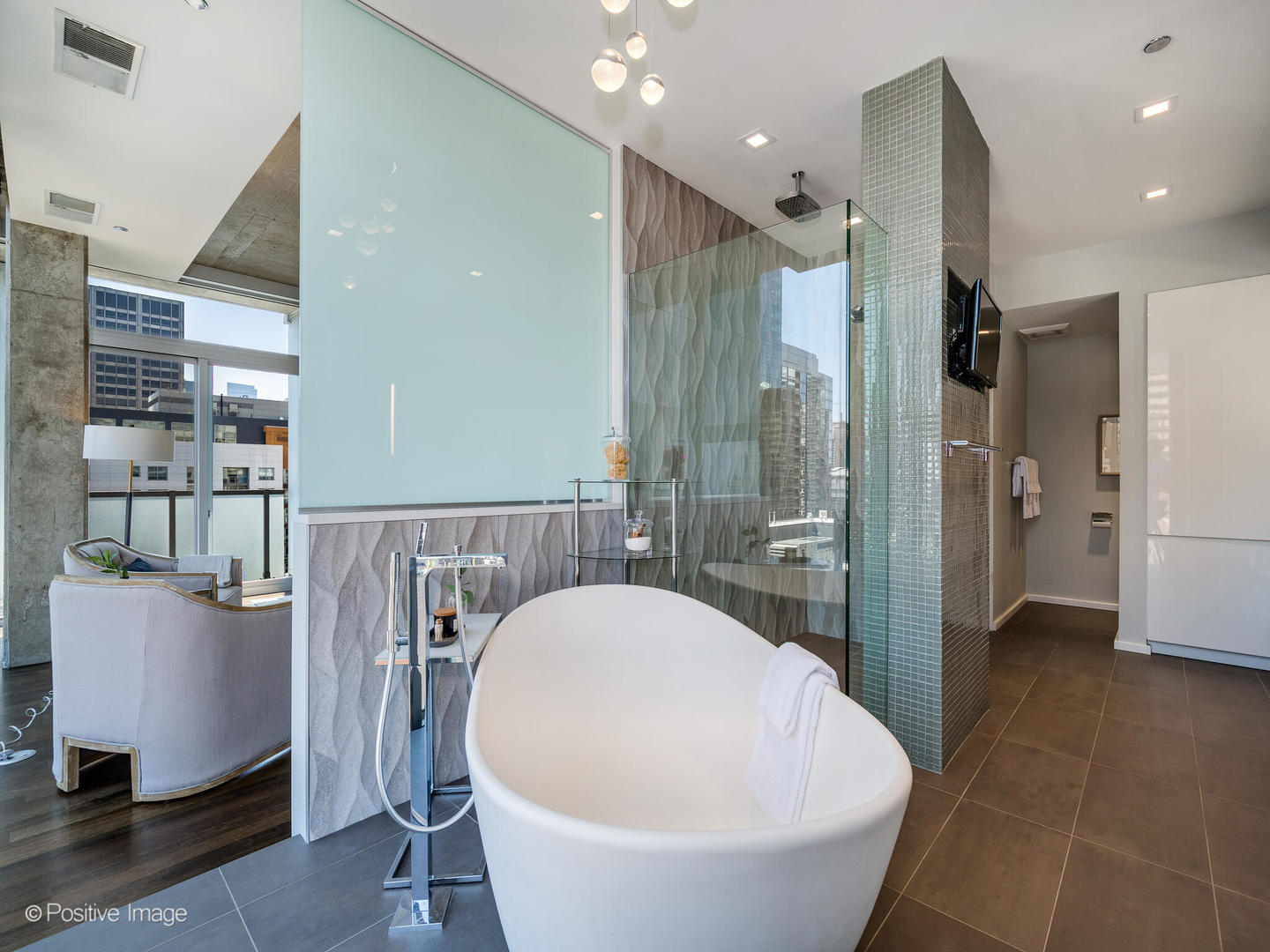 550 N St Clair Street N Unit: 2402