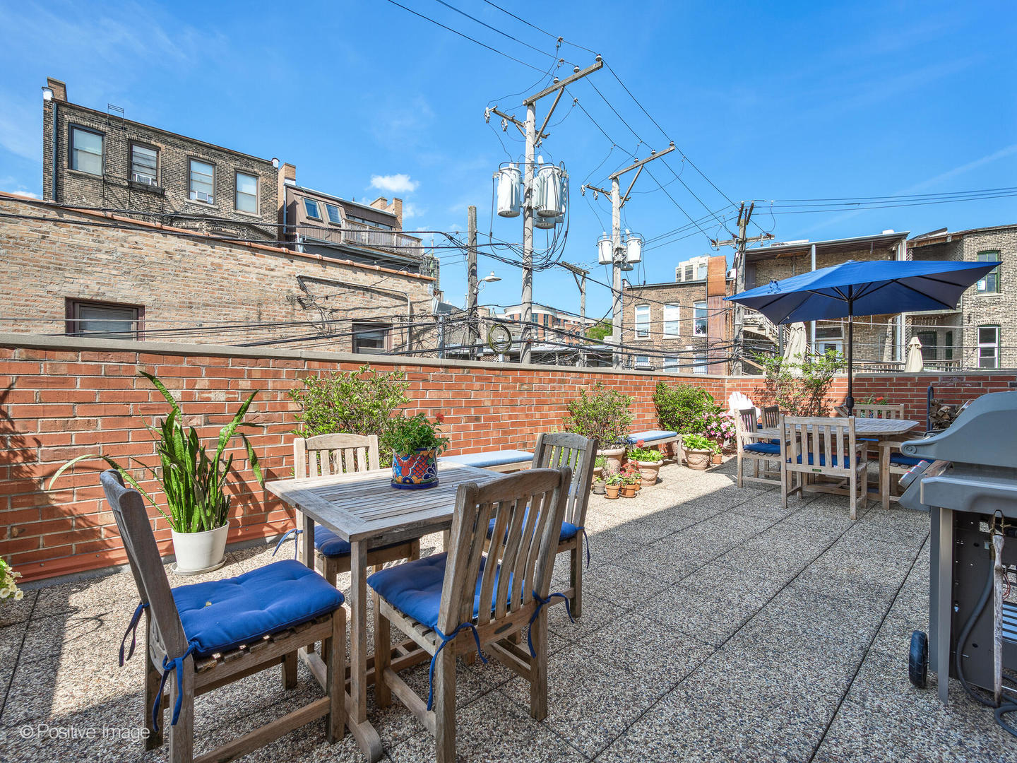 416 W Grant Place Unit: I