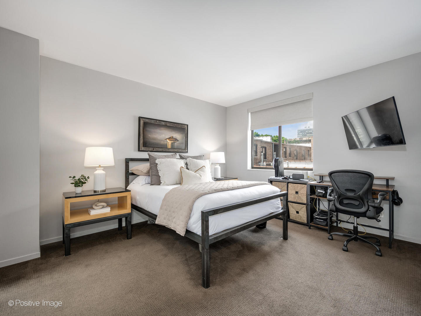 416 W Grant Place Unit: I