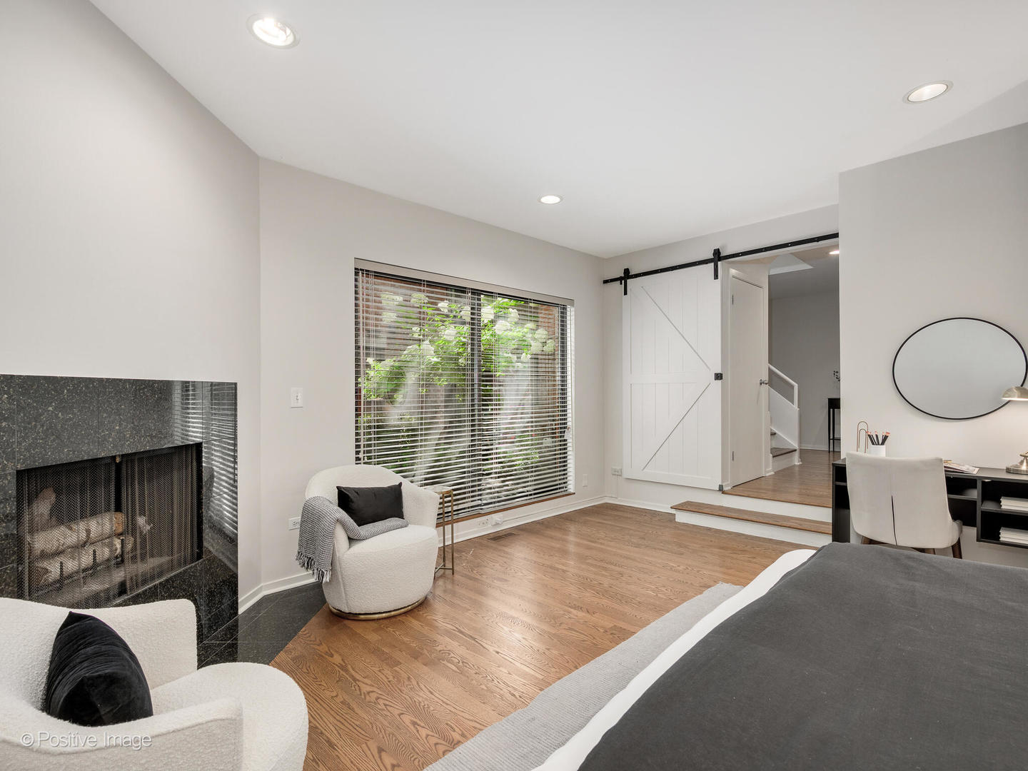 416 W Grant Place Unit: I