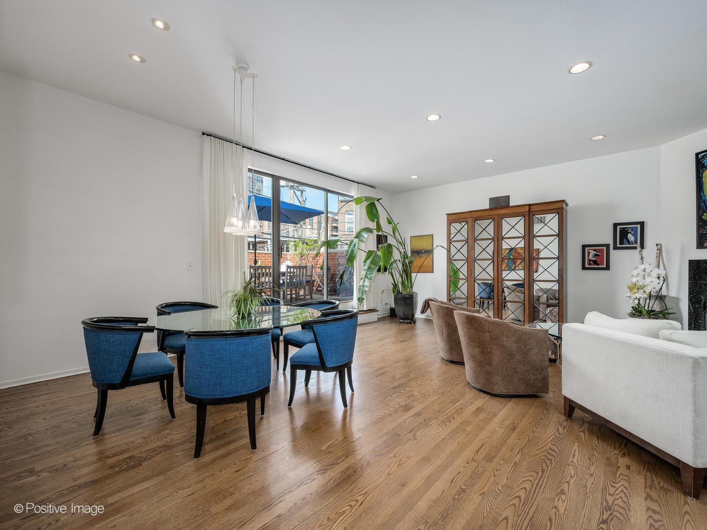 416 W Grant Place Unit: I