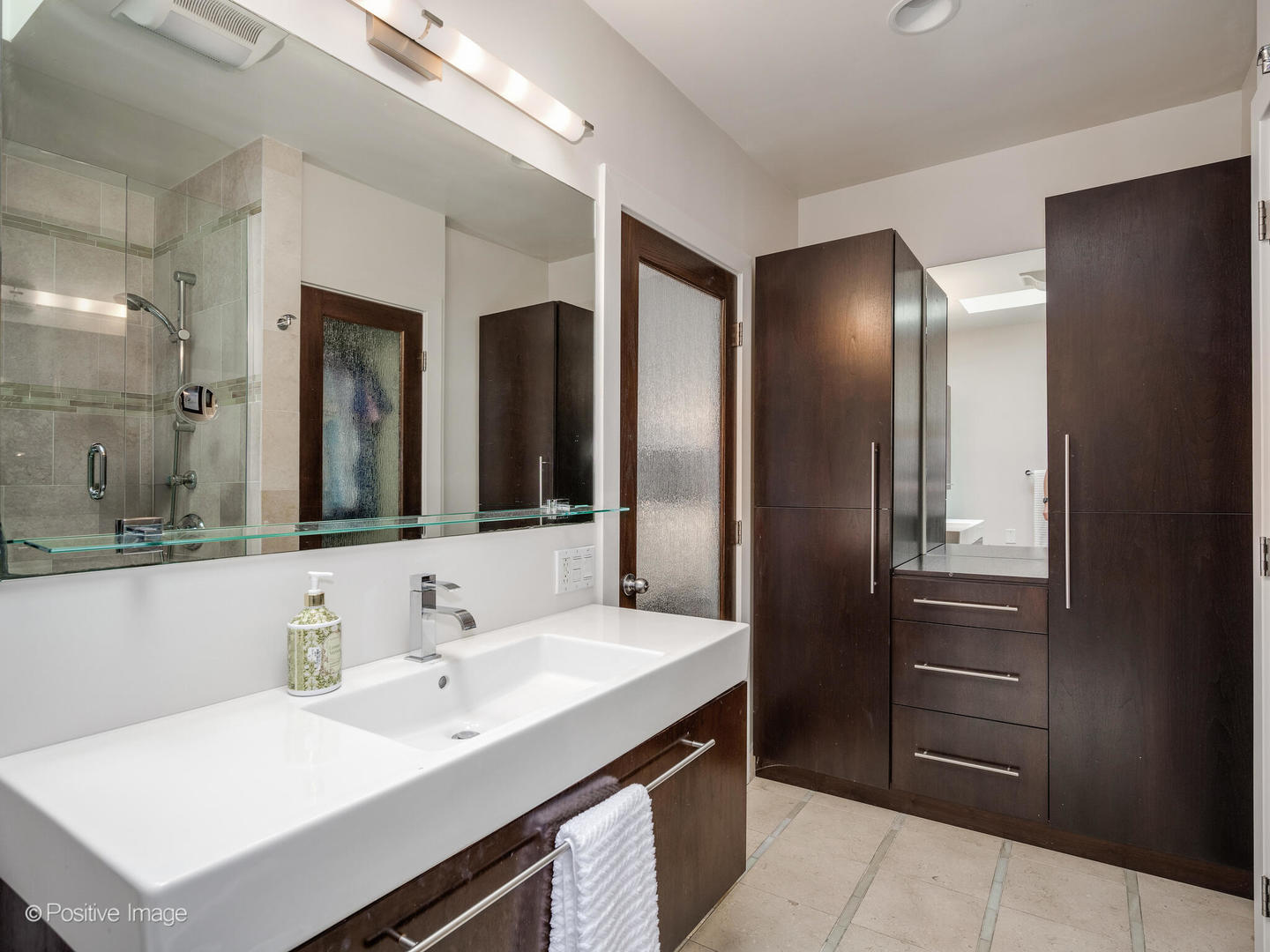 416 W Grant Place Unit: I