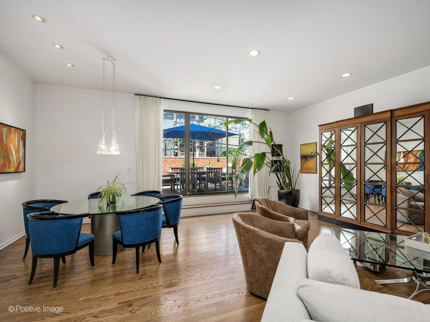 416 W Grant Place Unit: I