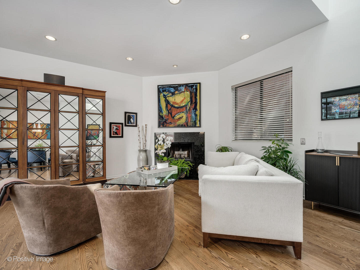 416 W Grant Place Unit: I