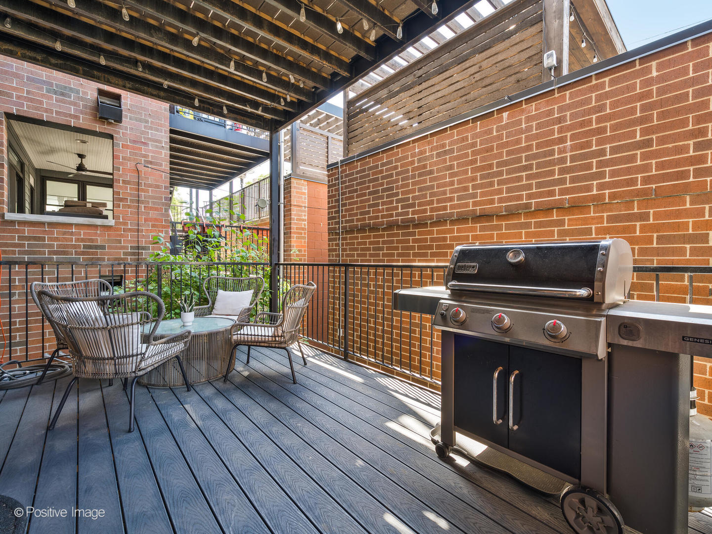 2315 W ROSCOE Street Unit: 1