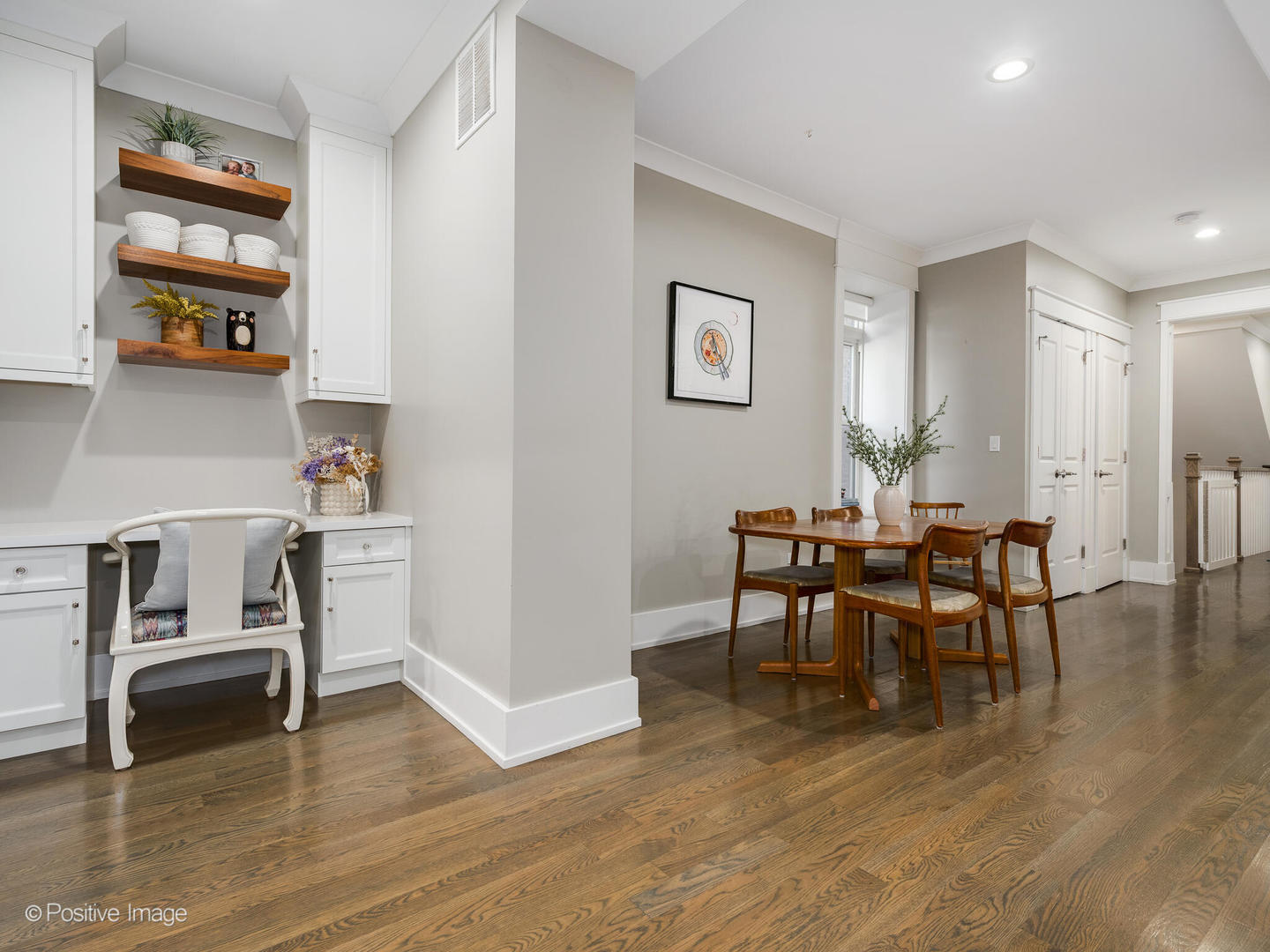 2315 W ROSCOE Street Unit: 1