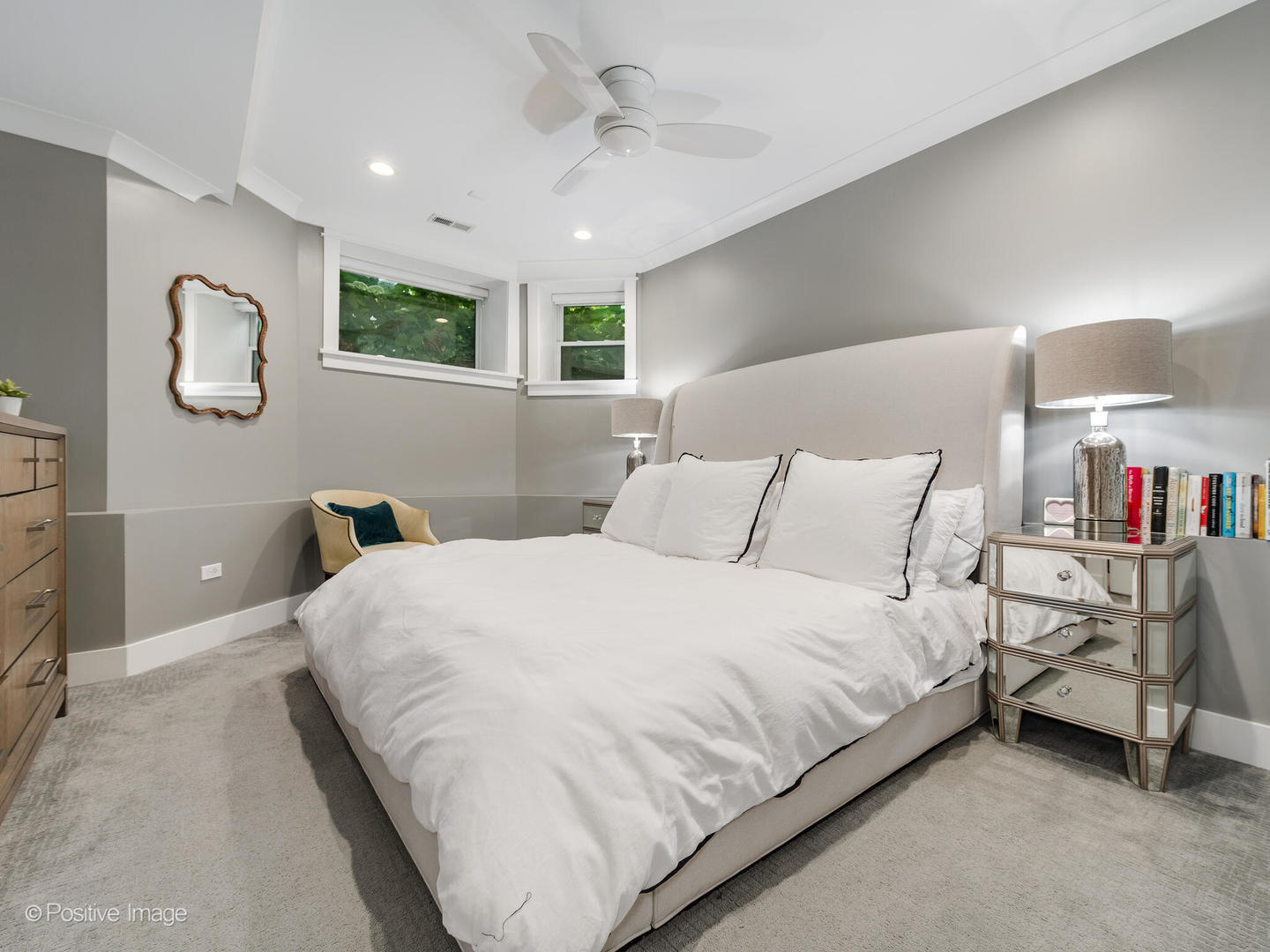 2315 W ROSCOE Street Unit: 1