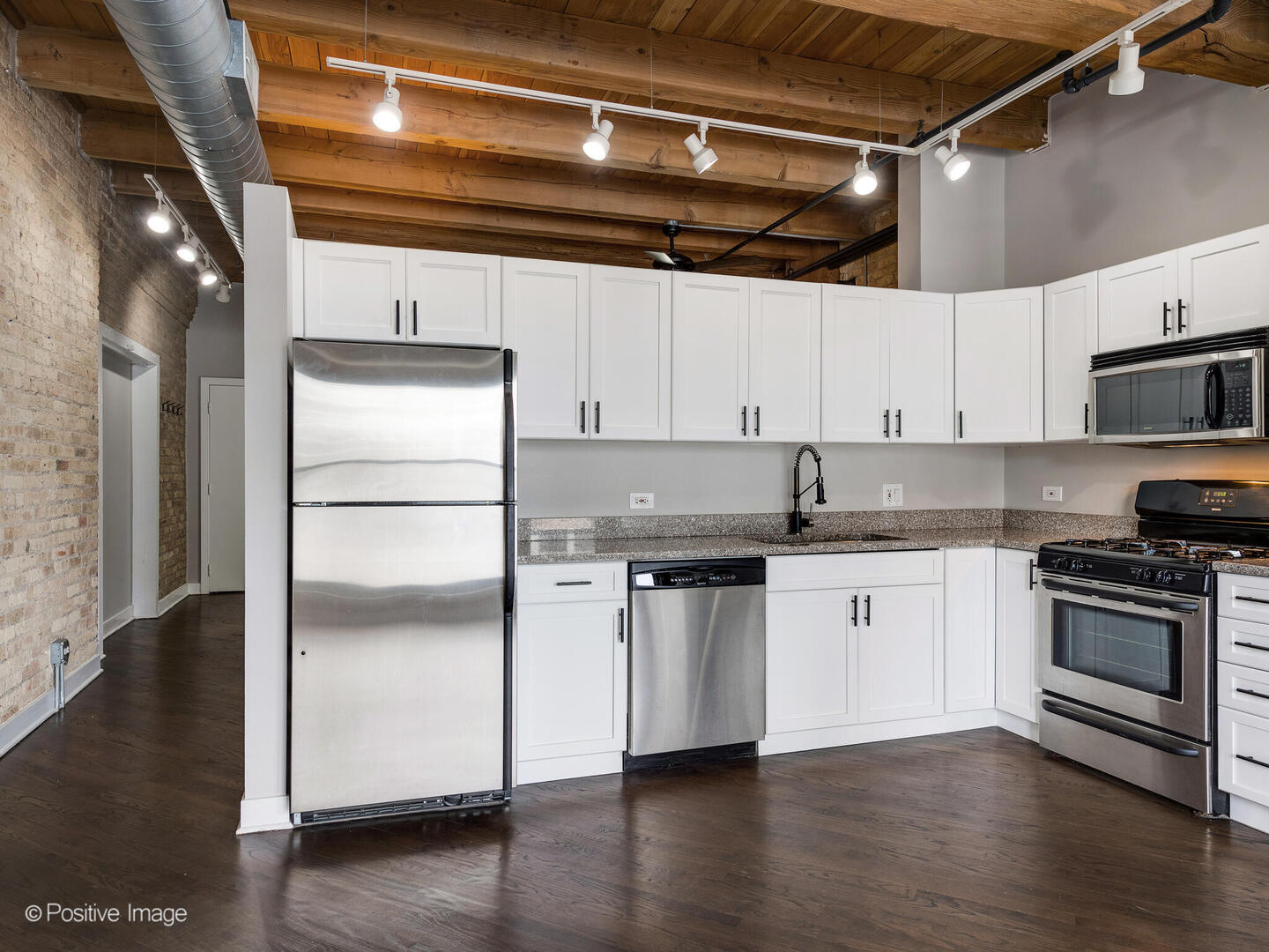 411 W Ontario Street Unit: 609