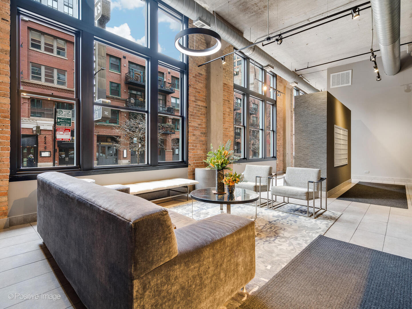 411 W Ontario Street Unit: 609