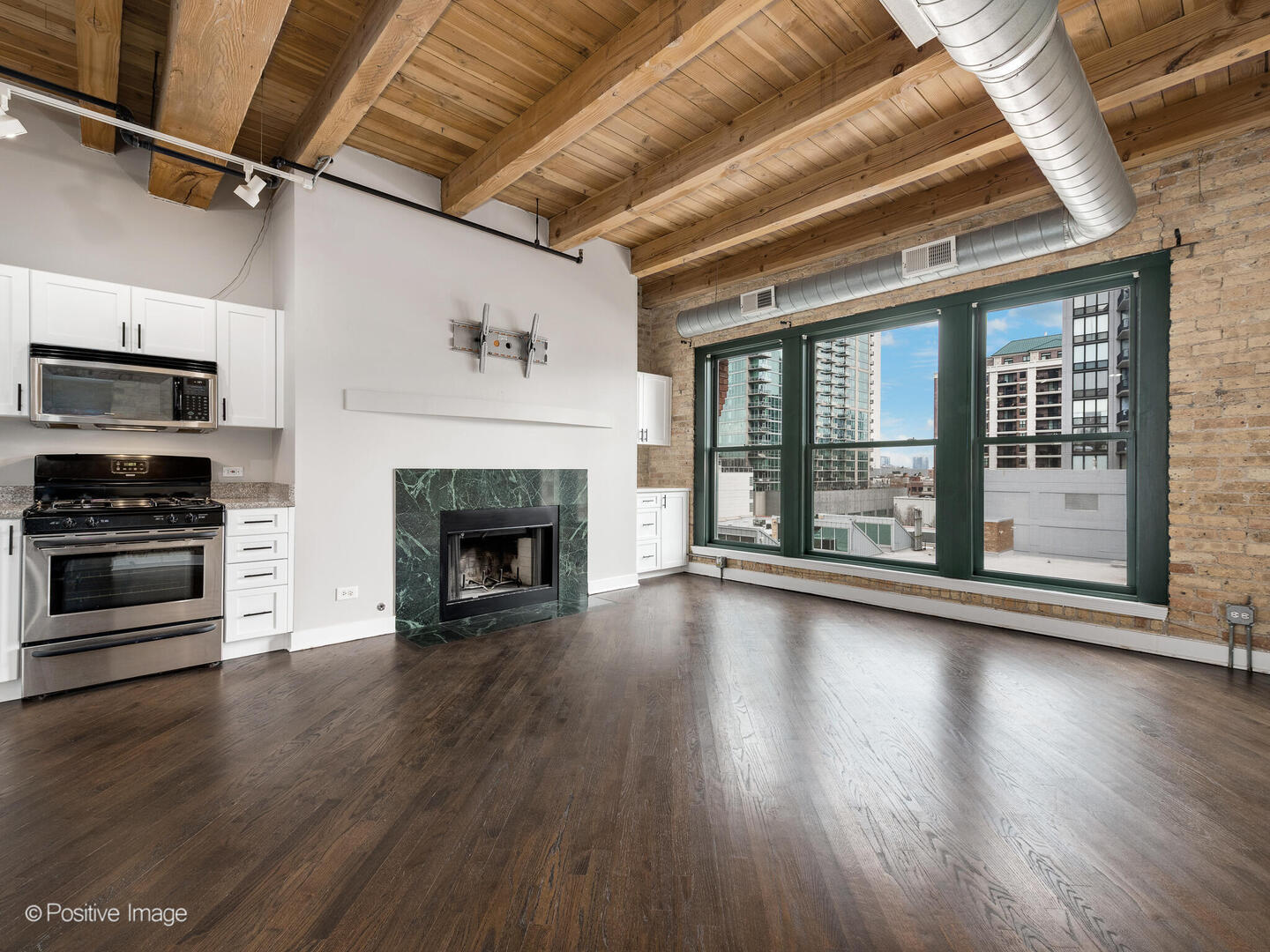 411 W Ontario Street Unit: 609