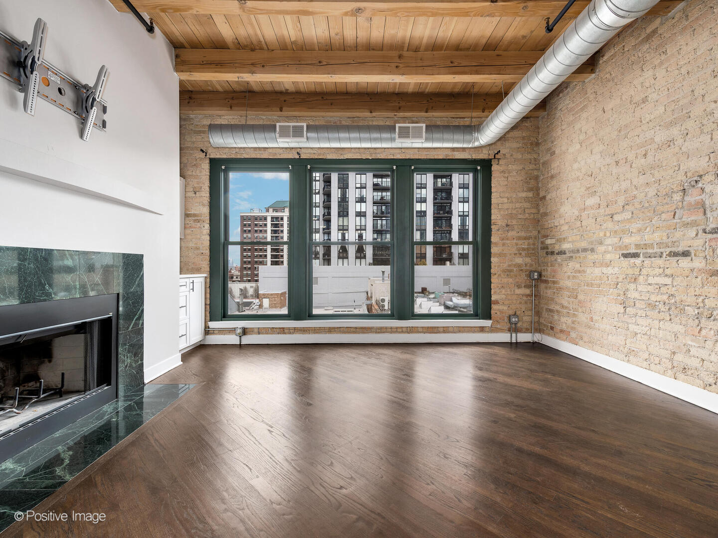 411 W Ontario Street Unit: 609
