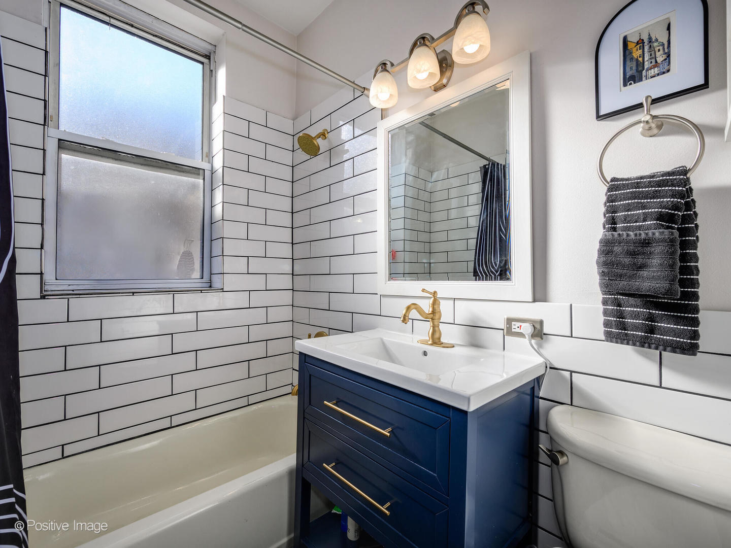 3837 N Wilton Avenue Unit: 3