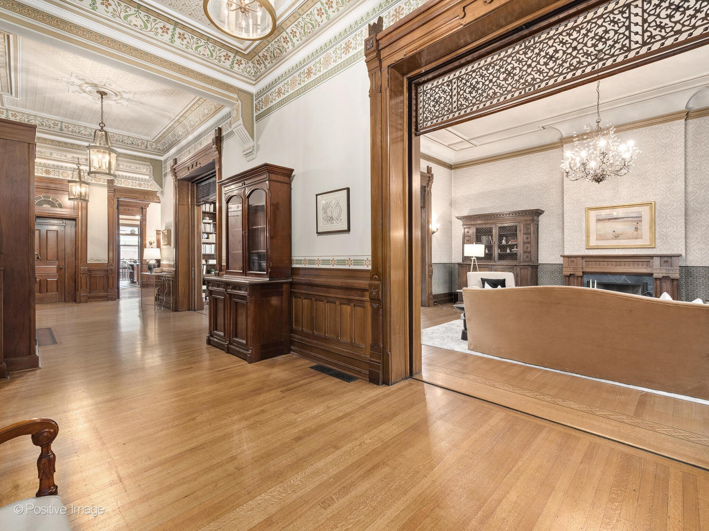 1454 N Dearborn Street