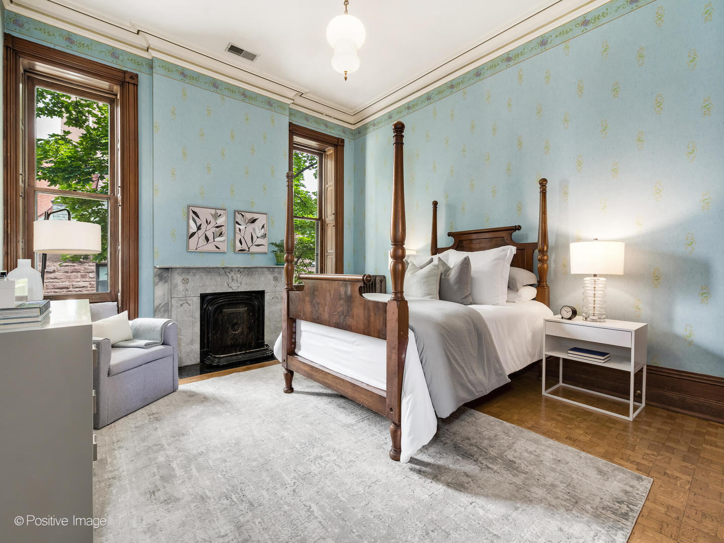 1454 N Dearborn Street