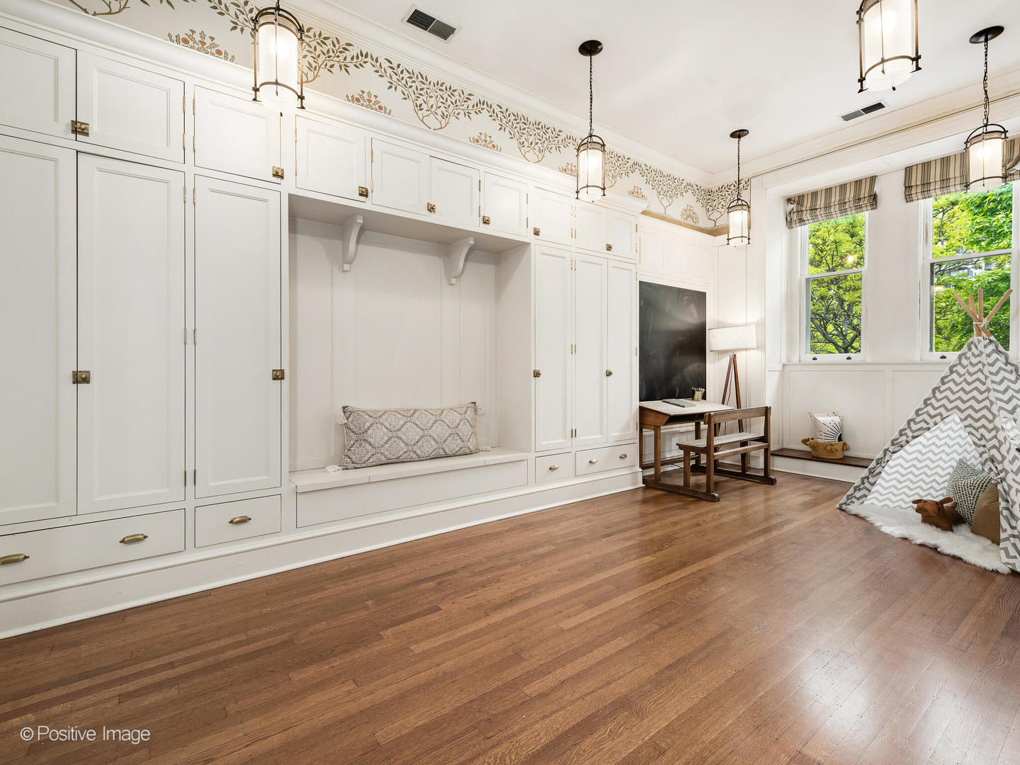 1454 N Dearborn Street