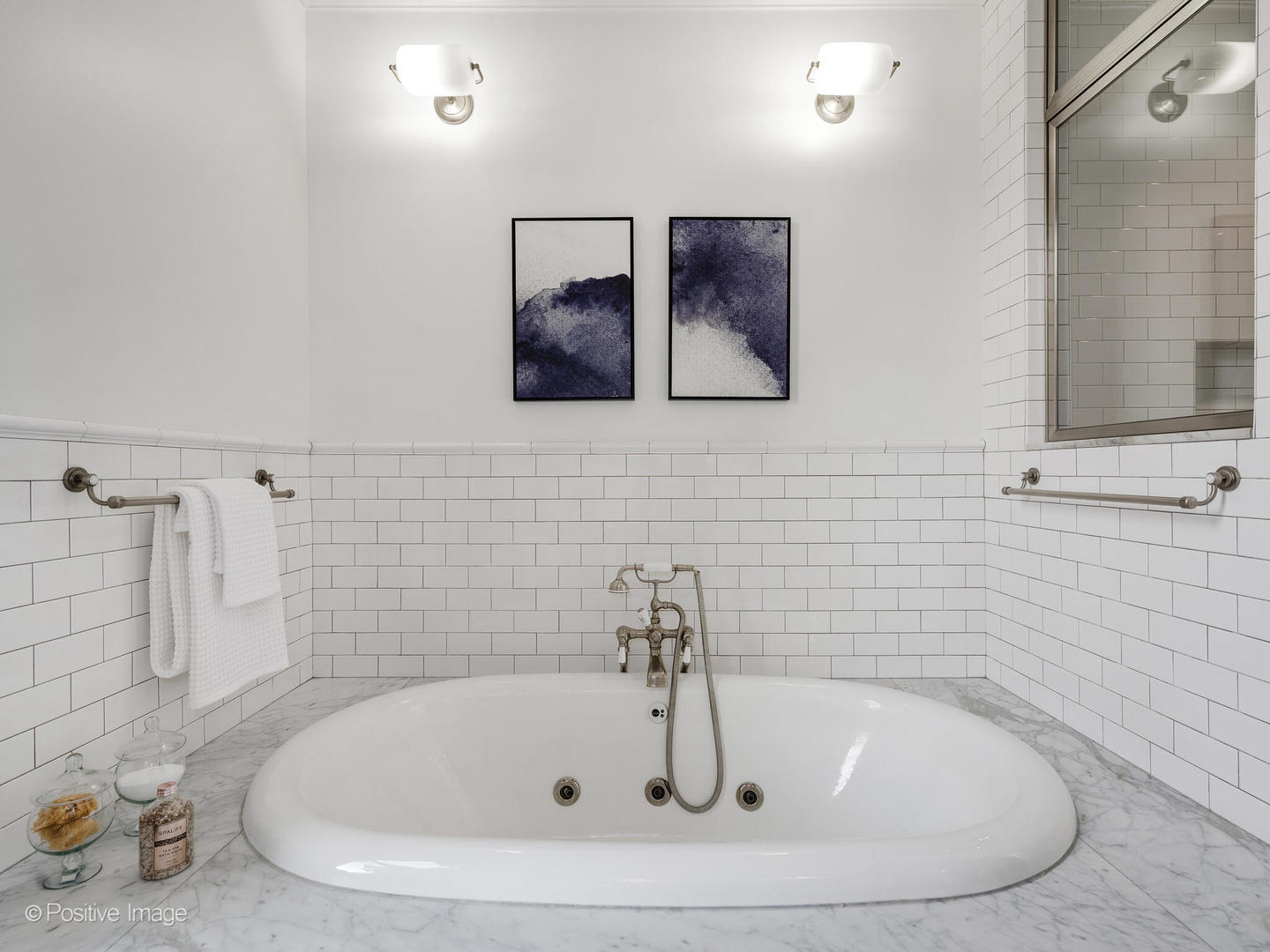 1454 N Dearborn Street