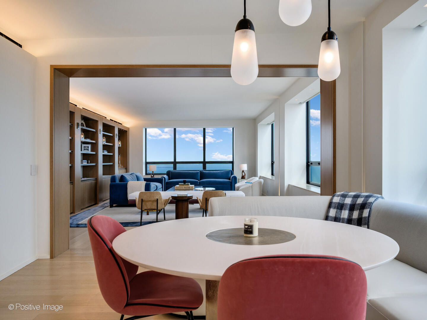 180 E PEARSON Street Unit: 3704-3705