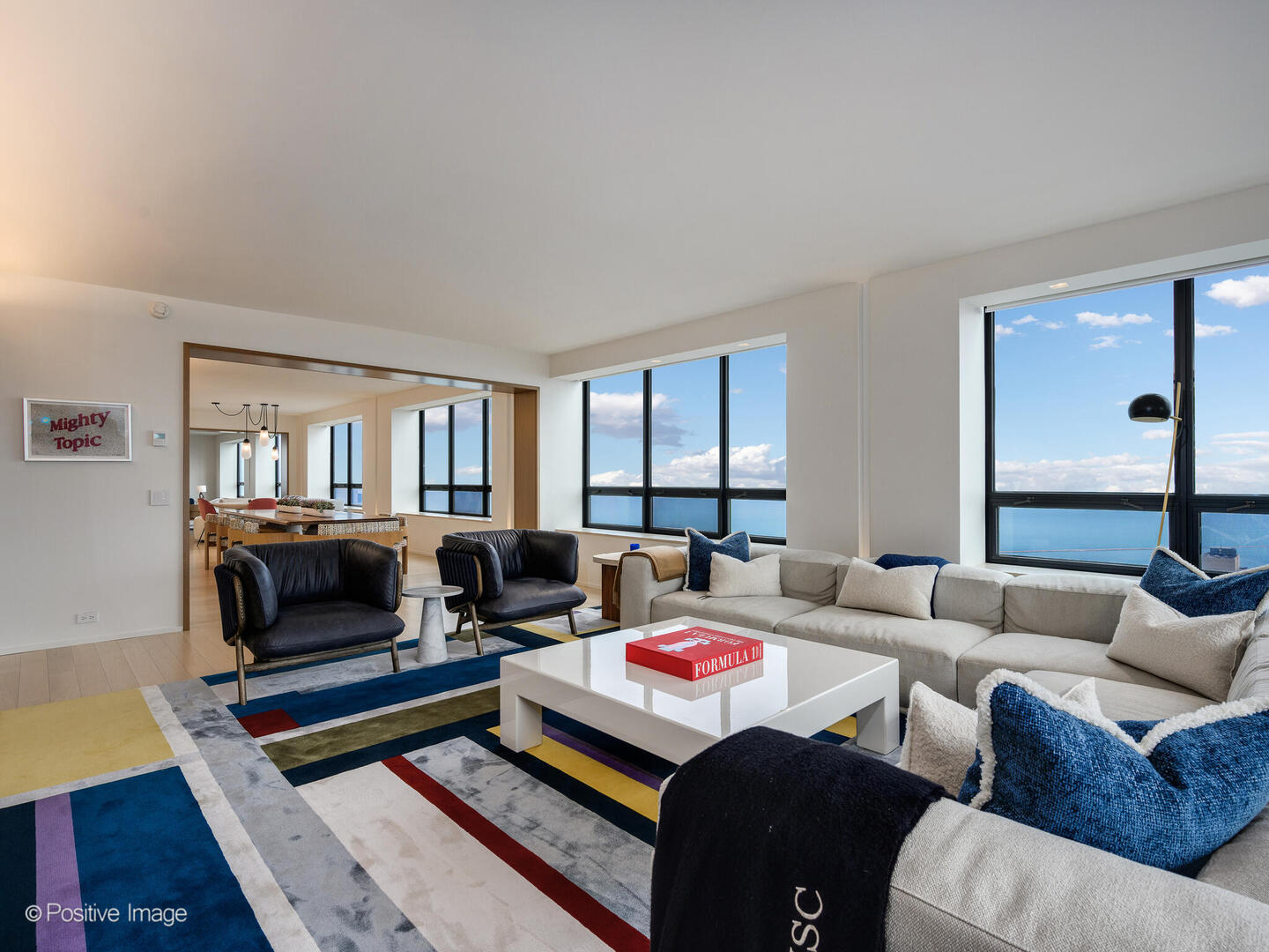 180 E PEARSON Street Unit: 3704-3705