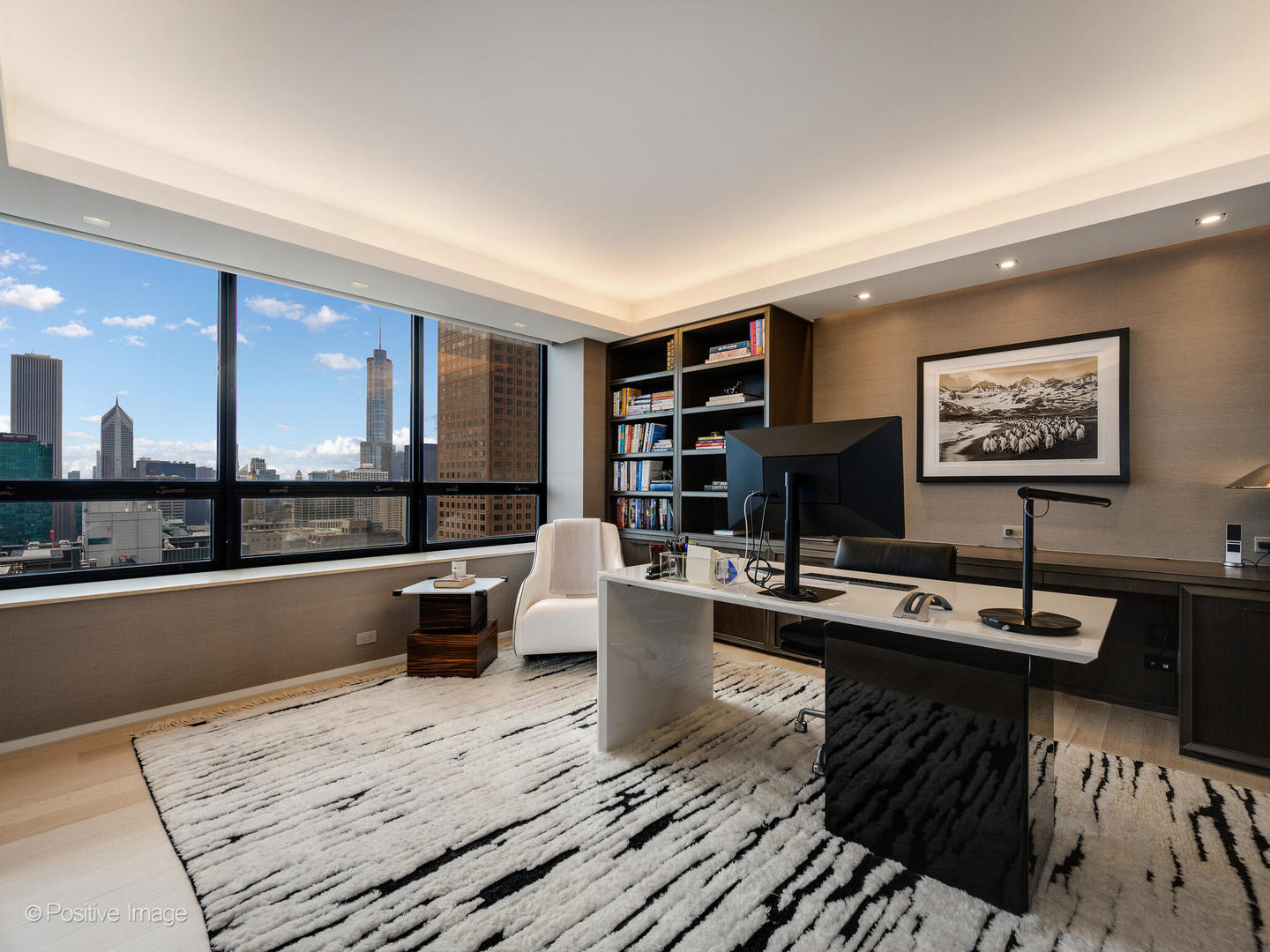 180 E PEARSON Street Unit: 3704-3705