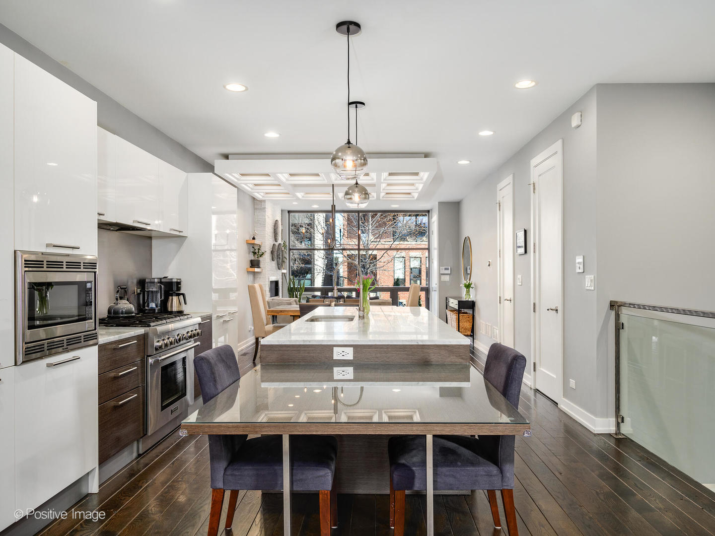 2335 W Lyndale Street Unit: 1