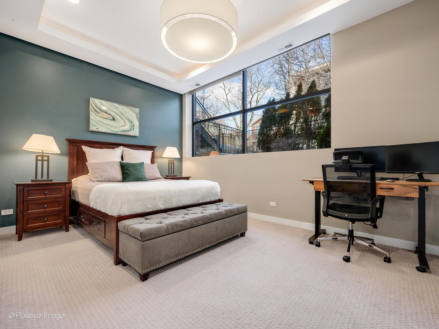 2335 W Lyndale Street Unit: 1