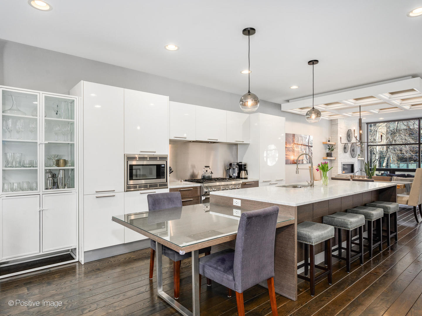 2335 W Lyndale Street Unit: 1