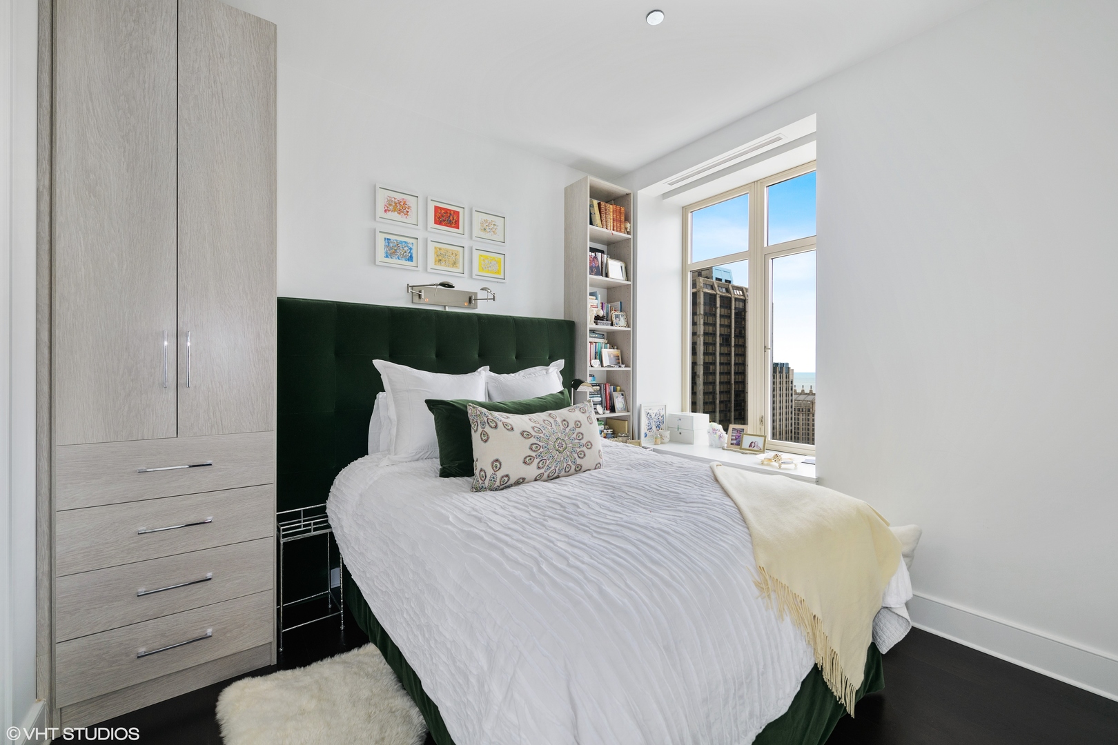 118 E ERIE Street Unit: 29F