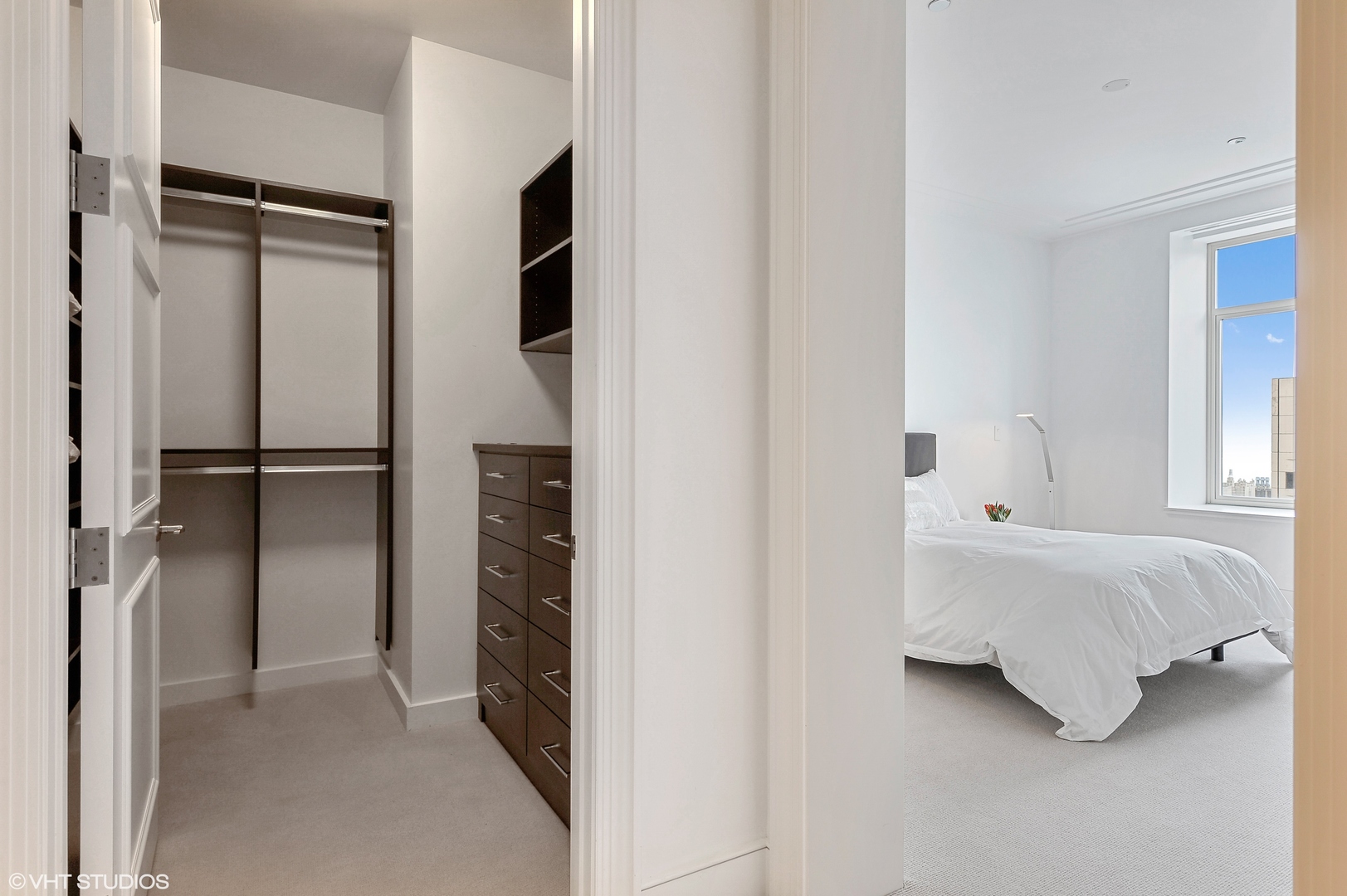 118 E ERIE Street Unit: 29F