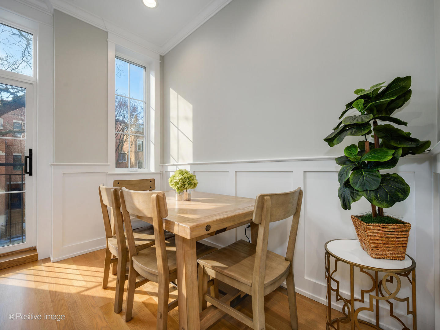 2143 N Racine Avenue Unit: 2