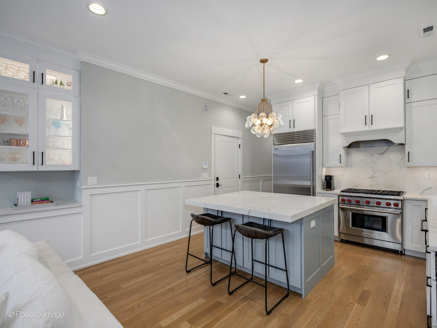 2143 N Racine Avenue Unit: 2