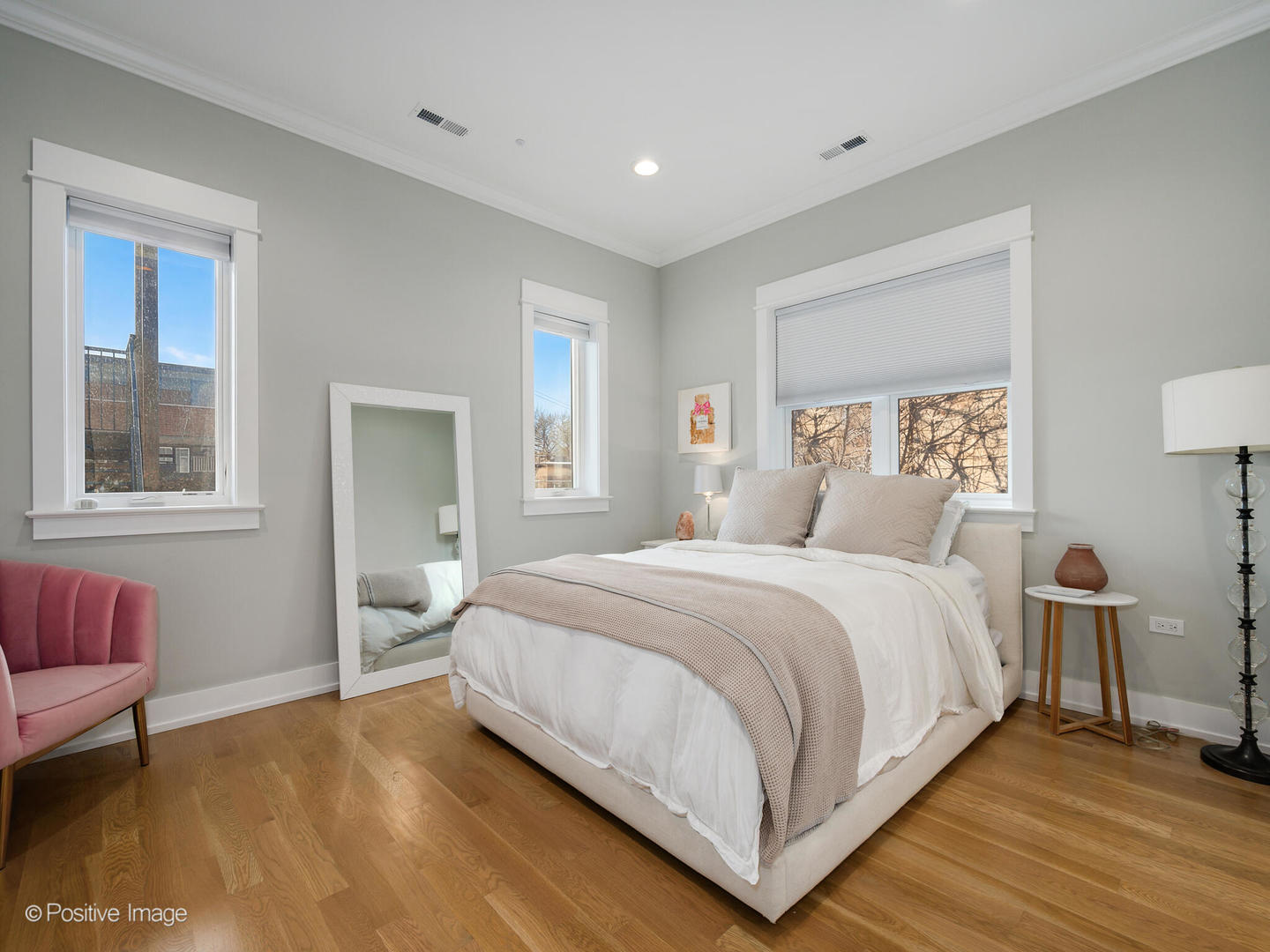 2143 N Racine Avenue Unit: 2