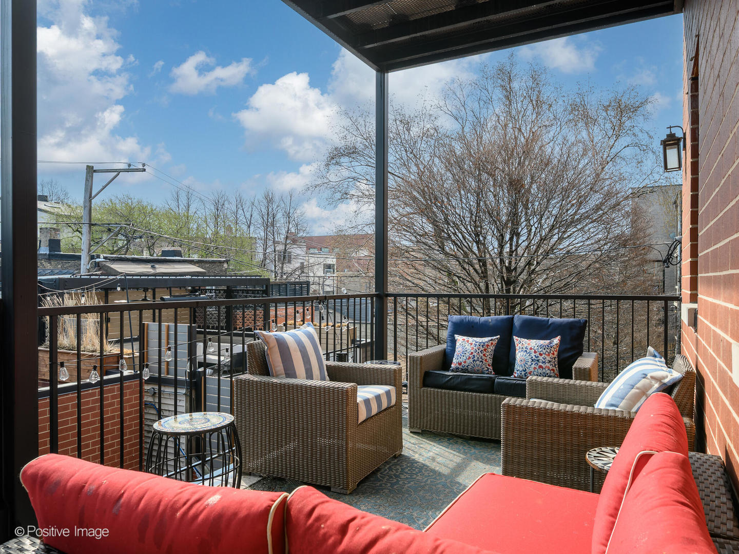 2143 N Racine Avenue Unit: 2