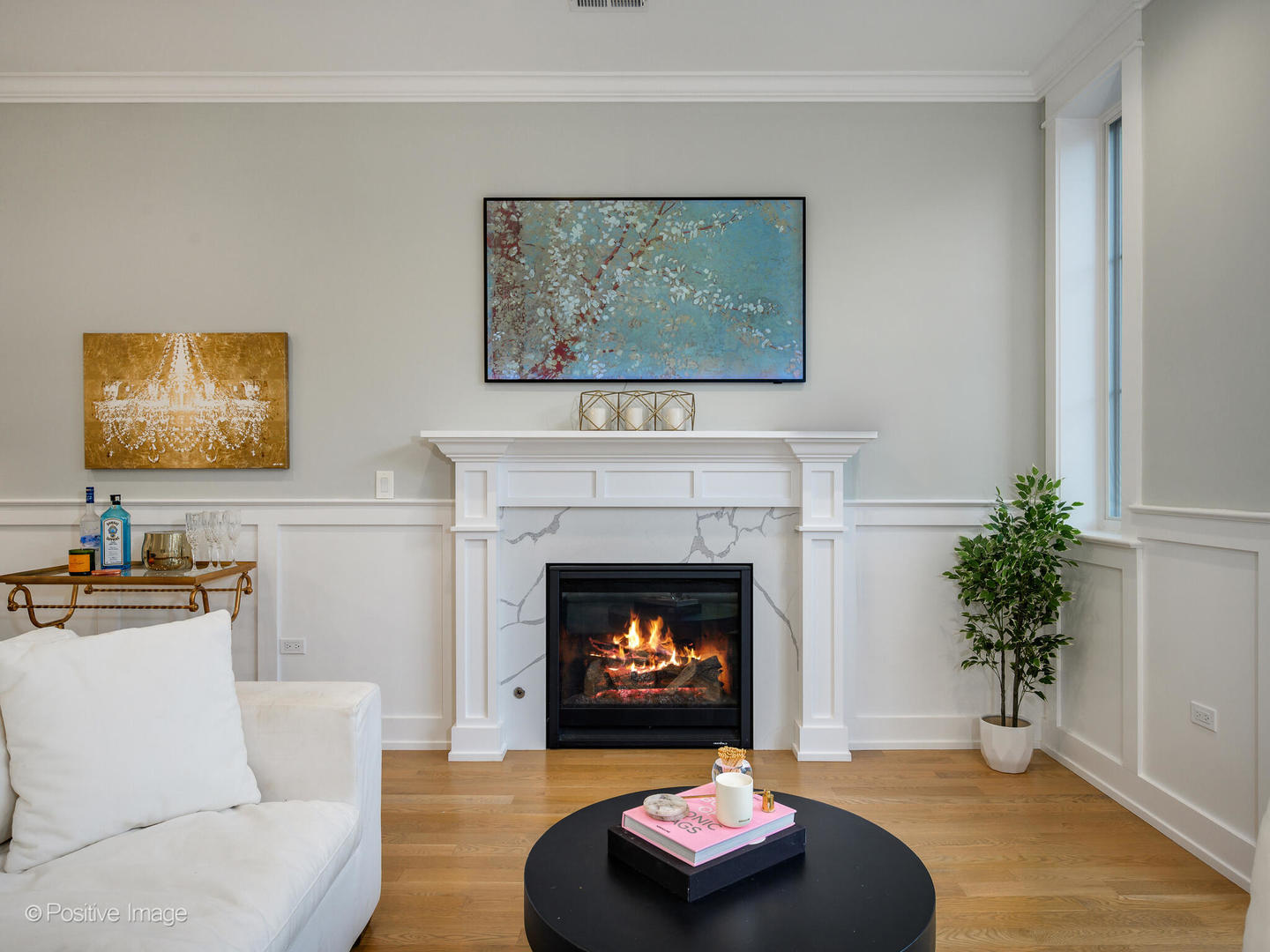 2143 N Racine Avenue Unit: 2