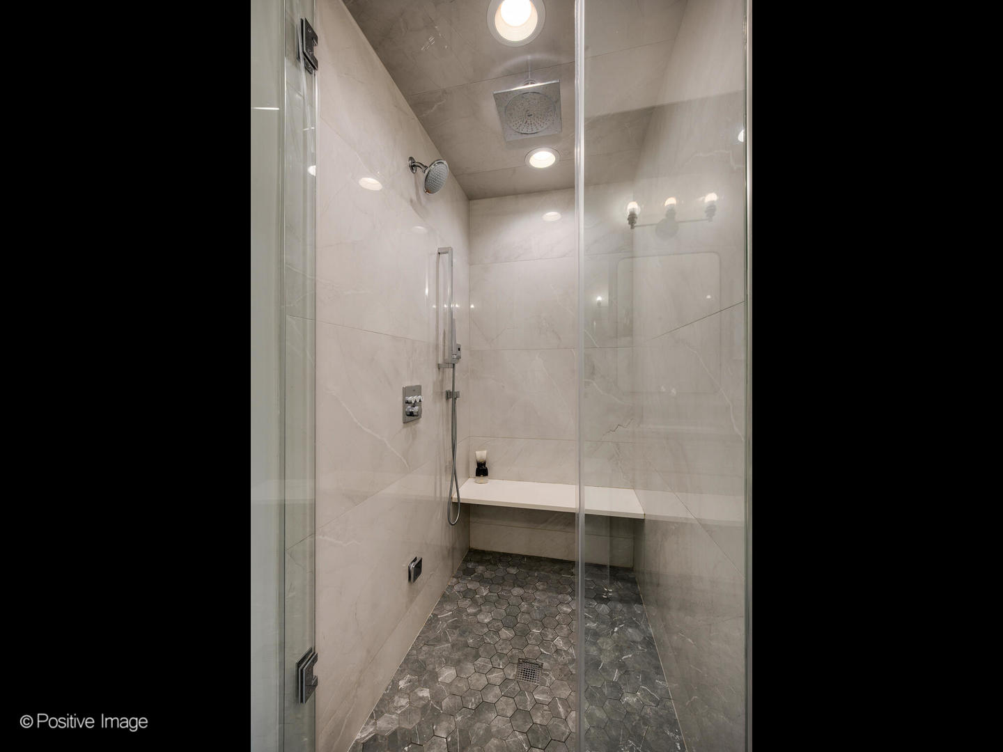 2143 N Racine Avenue Unit: 2